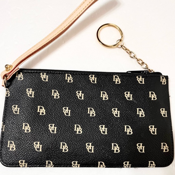 Dooney & Bourke Handbags - Dooney & Bourke Wristlet